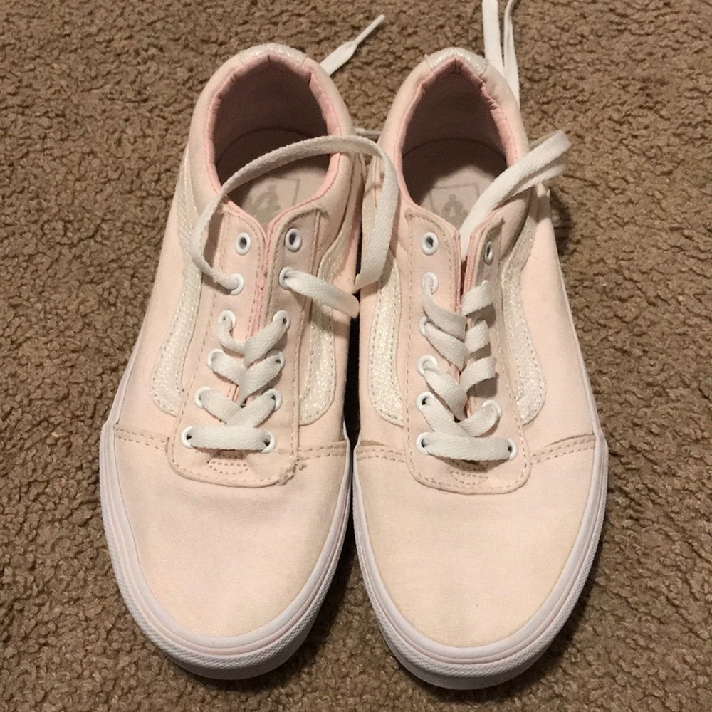 VANS - Picture 2 of 5